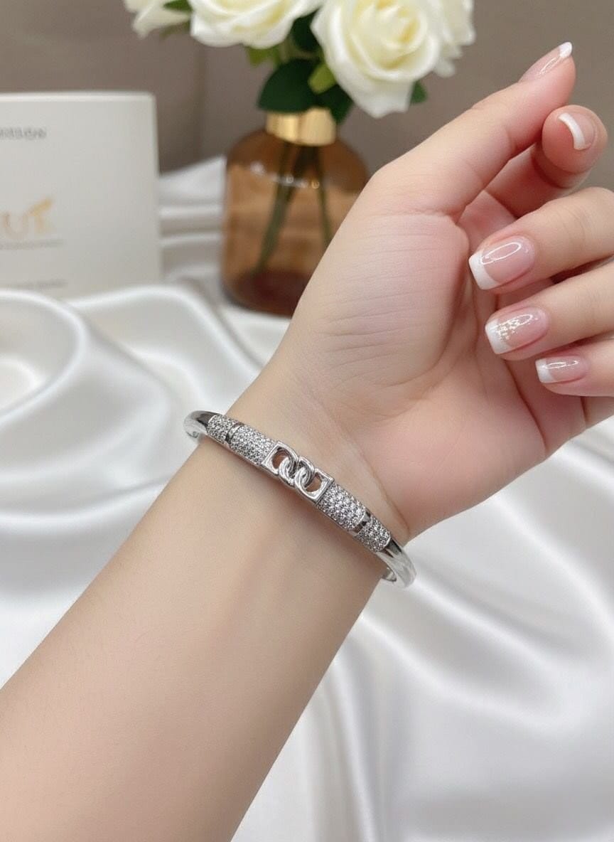 The Signature Silver Gallery