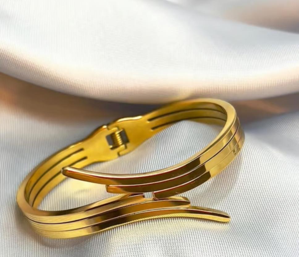 Modern Triple-Row Bypass Bangle