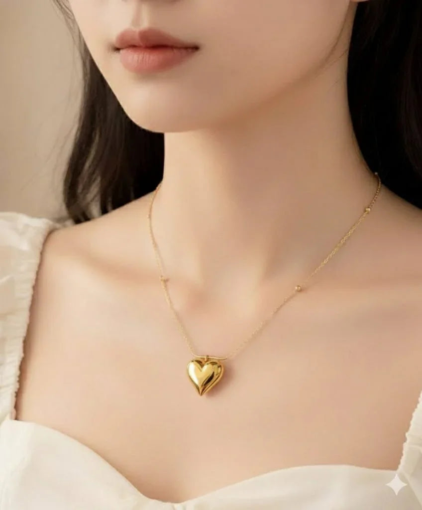 Golden Heart Neclace